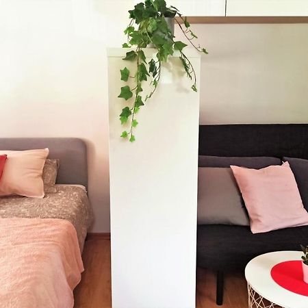 Apartament Malinowy Swietoduska 12 Lublin Extérieur photo